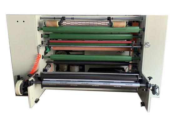 Máquina de corte de cinta de 1300 mm 700 mm Ancho efectivo 1300 mm 1300 KG 0-400 m/min