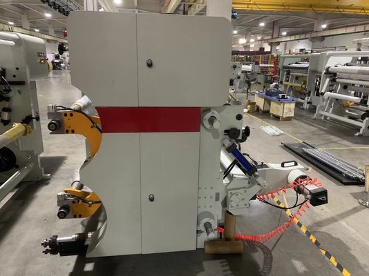 350 m por minuto Máquina de corte de alta velocidad Reenrollamiento de tejidos y máquina de corte 30g - 300g