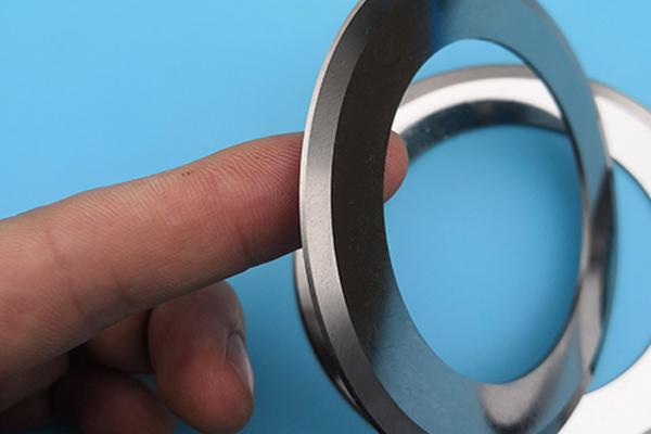 Cuchilla de corte rotativa redonda de alta precisión Cuchilla de borde de PVC Cuchillas rotativas Máquina de corte de hojas de papel Tubo adhesivo cinta de corte Máquina de corte Cuchilla 4